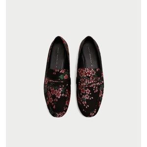NWT ZARA FLORAL PRINT LOAFERS SIZE 6